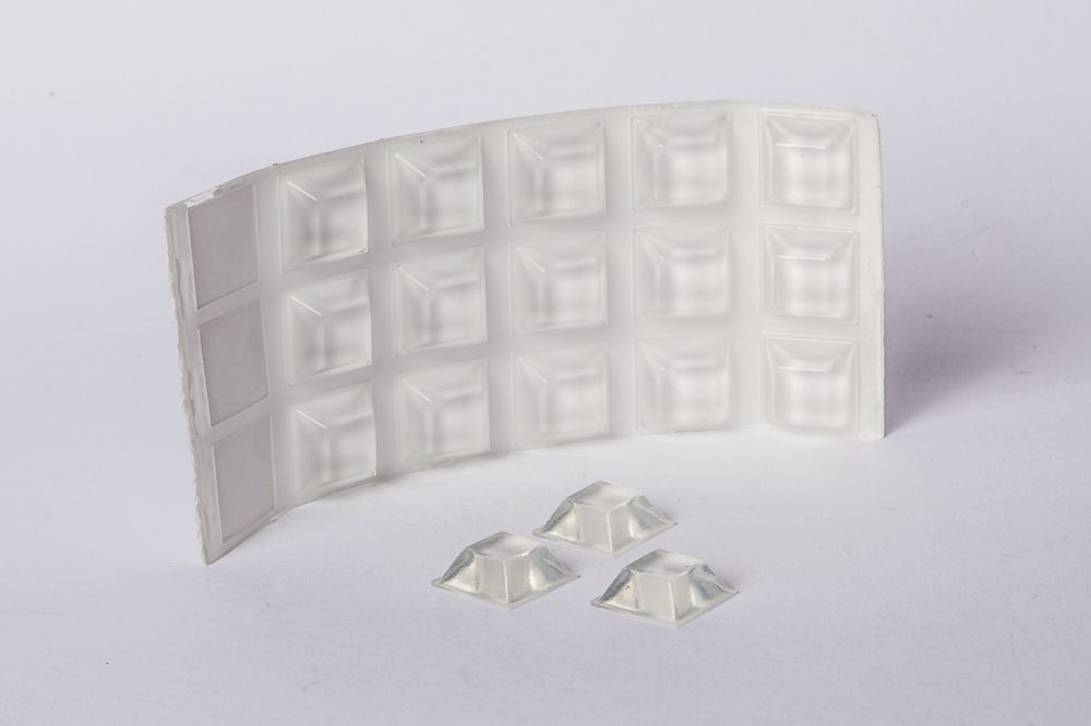 Abstandshalter selbstklebend klar, PU 20 x 20 x 7,5 mm