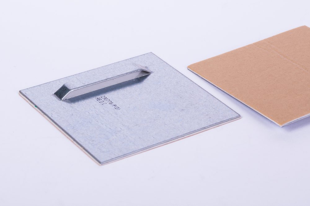 Haftblech mit Oese 100 x 100 mm / 1 VE = 100 Stück